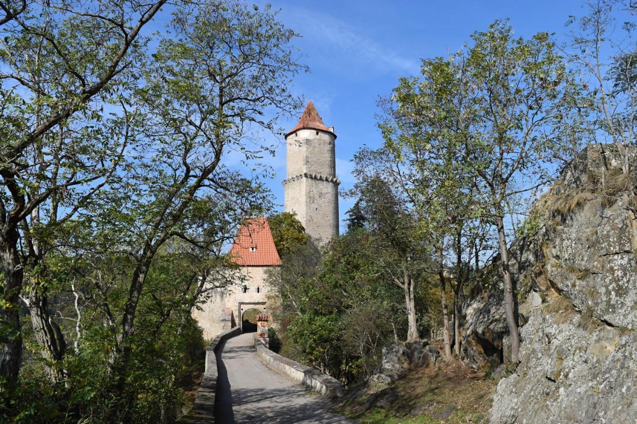 Mlyn Kamenice Klucenice Exterior foto