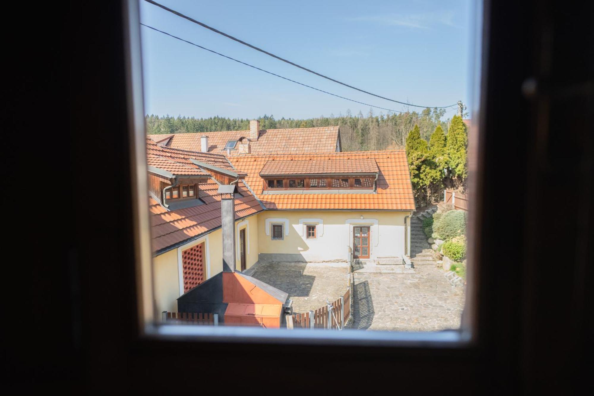 Mlyn Kamenice Klucenice Exterior foto